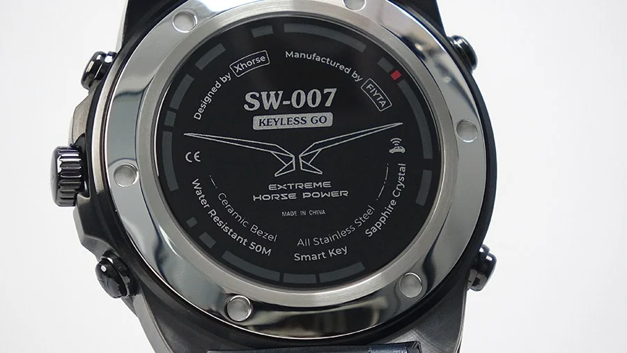 Gehäuseboden der Remote Watch SW-007 mit Saphirglas